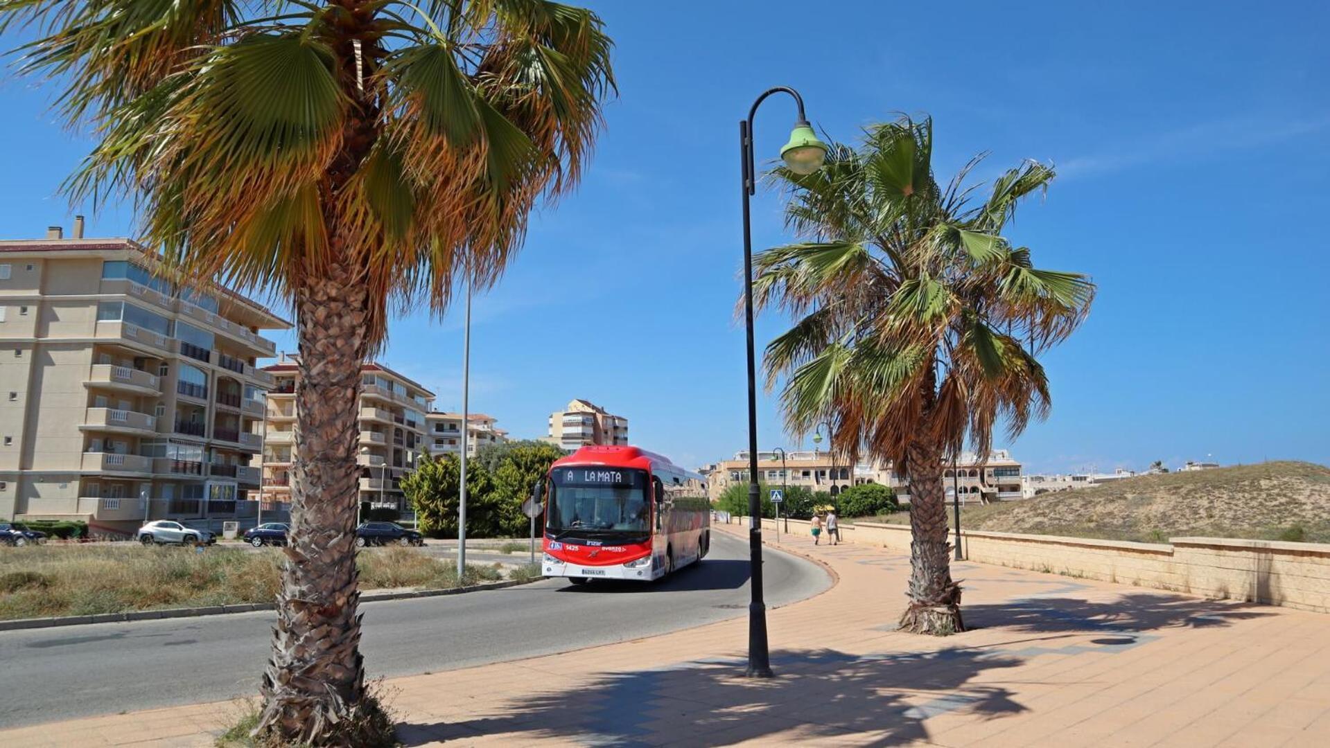 Apartament Ricardo La Mata Torrevieja Exterior foto